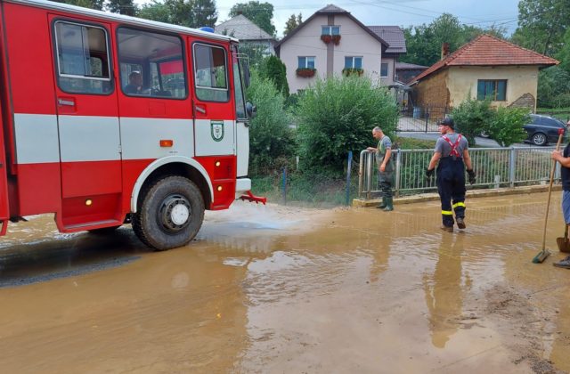 Štát preplatí samosprávam náklady na boj s povodňami, vykompenzuje aj výdavky na pomoc ukrajinským utečencom