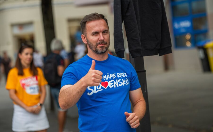 ZDROJ: FB hnutie SLOVENSKO