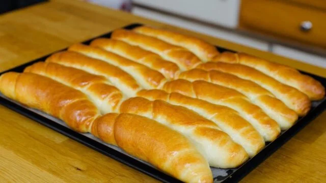 Recept na domáce rožky, ktoré hravo predčia tie z pekárne