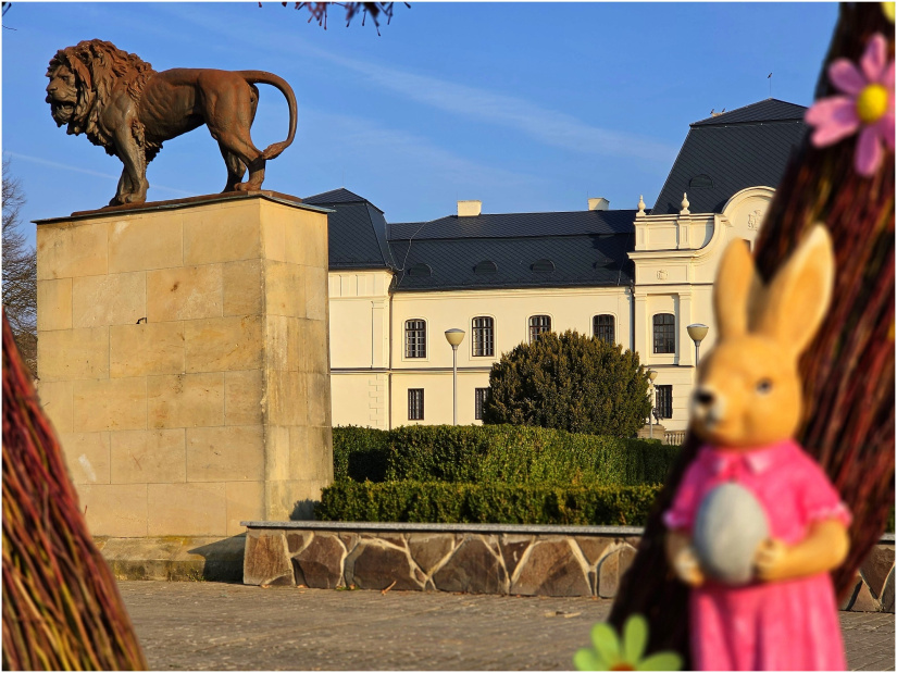 VEĽKONOČNÁ VÝZDOBA už ukázala zajace, kuriatko, sirôtky…